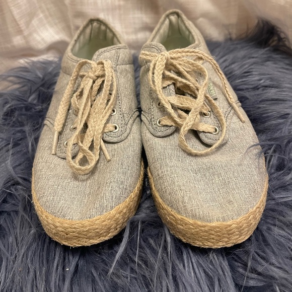 Vans - Picture 4 of 7